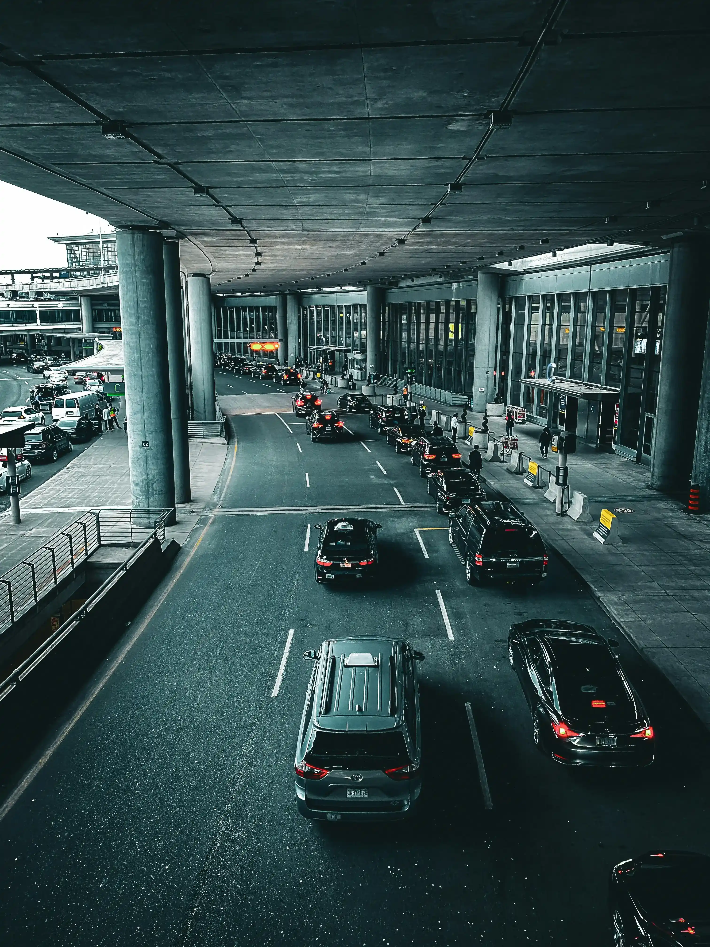 Zone de prise en charge taxi transfert aéroport Orly Paris
